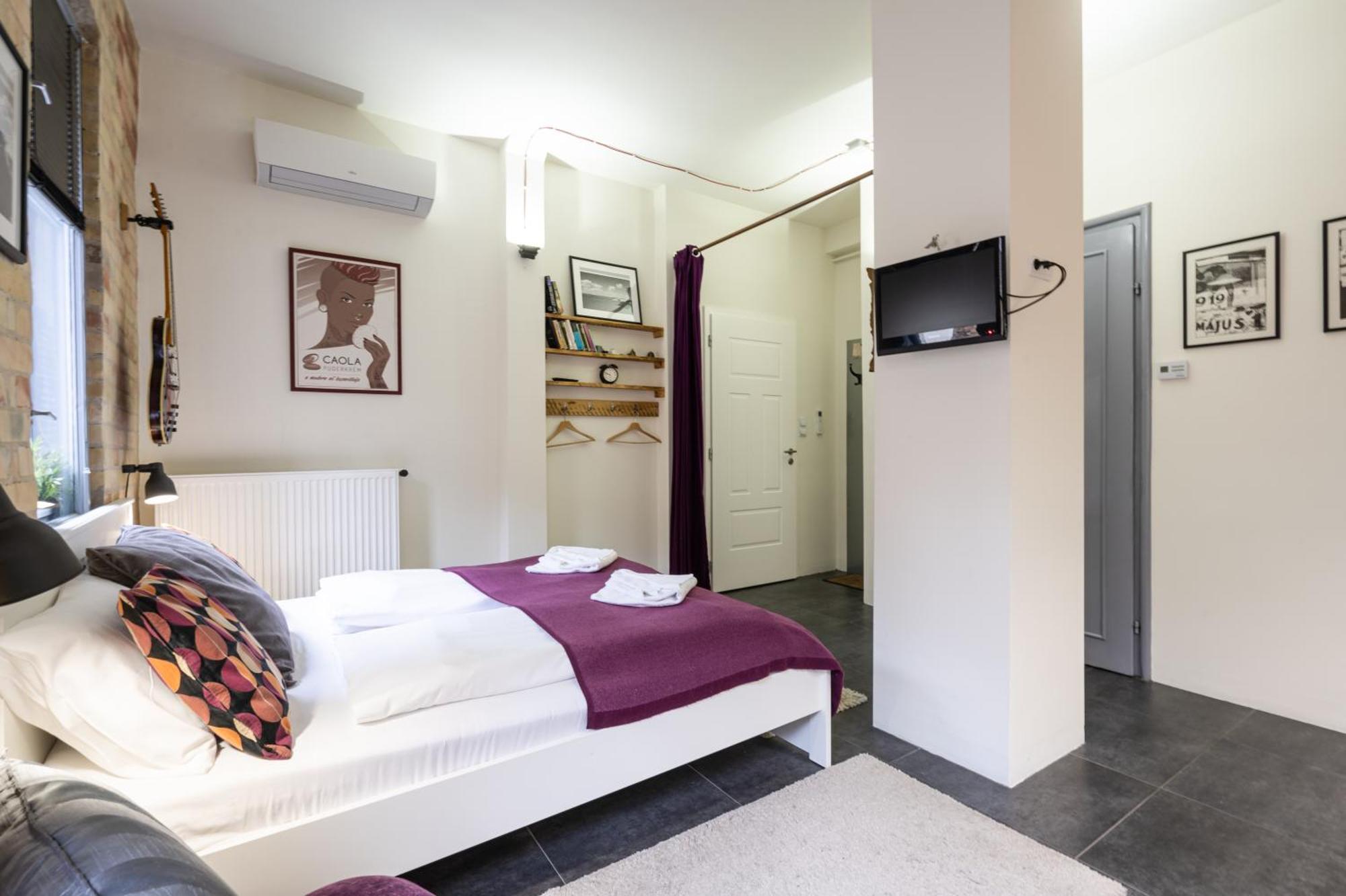 Paulay Deluxe Studio Apartment Budapest Luaran gambar